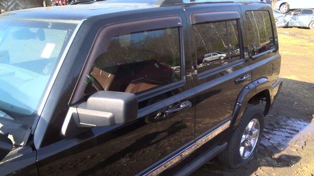 2007 Jeep Jeep Commander BLACK Photo 4