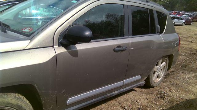 2007 Jeep Compass GOLD Photo 11