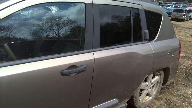 2007 Jeep Compass GOLD Photo 14