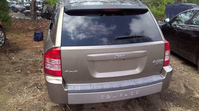 2007 Jeep Compass GOLD Photo 4