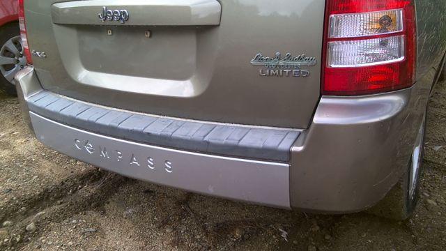 2007 Jeep Compass GOLD Photo 6