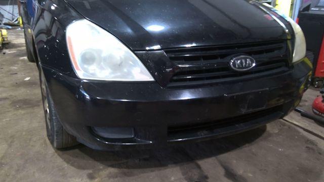 2007 Kia Sedona BLACK Photo 10