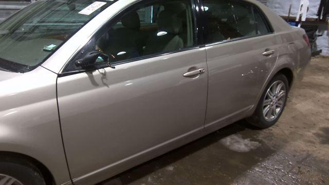 2007 Toyota Avalon GOLD Photo 3