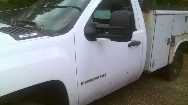 2008 Chevrolet Silverado 2500 WHITE Photo 3