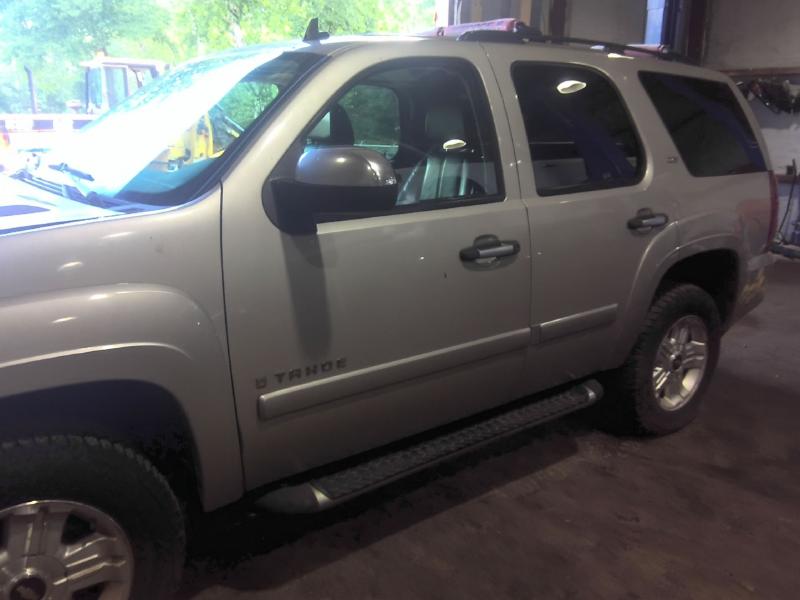 2008 Chevrolet Tahoe SILVER Photo 9
