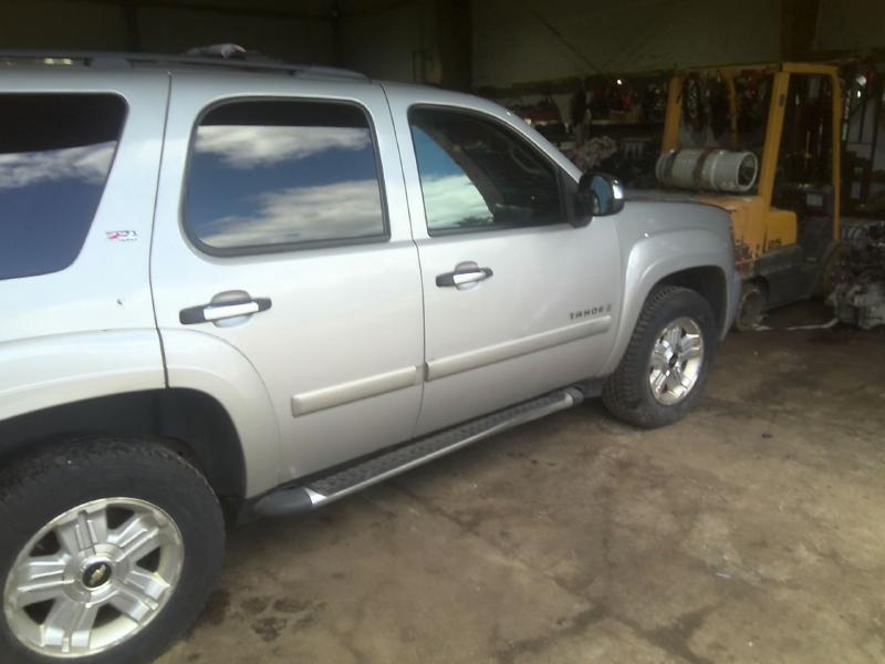 2008 Chevrolet Tahoe SILVER Photo 5