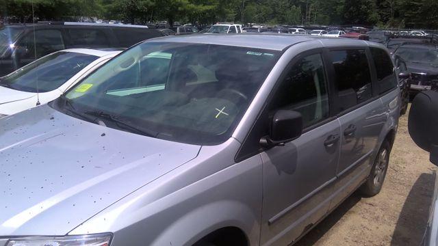 2008 Dodge Grand Caravan SILVER Photo 2