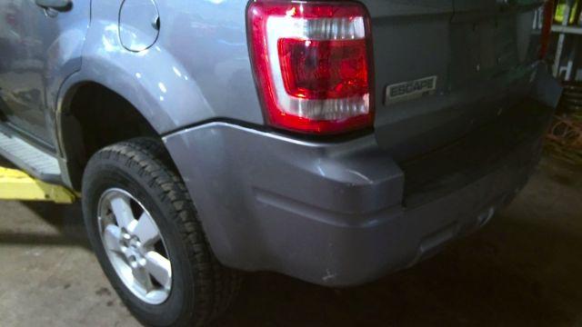 2008 Ford Escape SILVER Photo 3