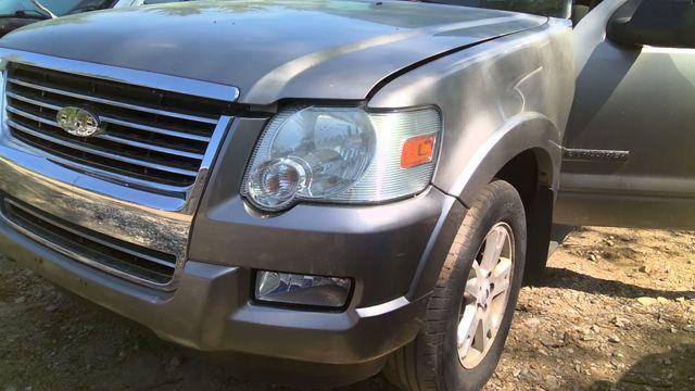 2008 Ford Explorer GOLD Photo 11