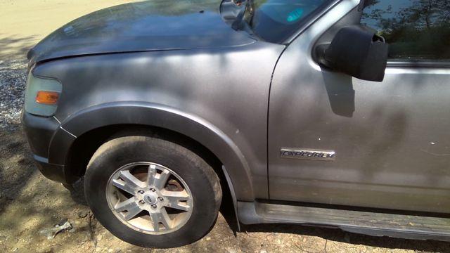 2008 Ford Explorer GOLD Photo 12