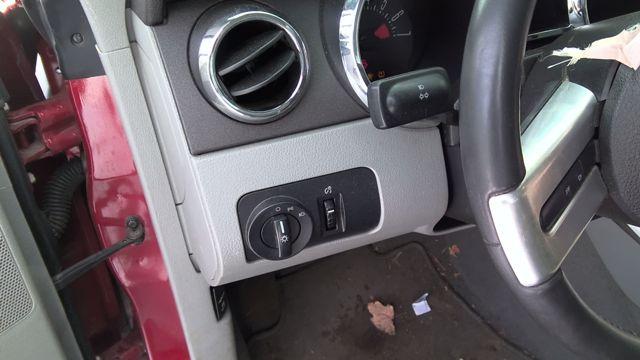 2008 Ford Mustang RED Photo 2