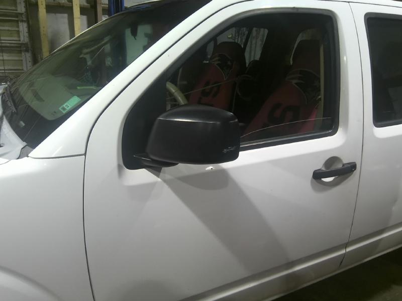 2008 Nissan Frontier WHITE Photo 2