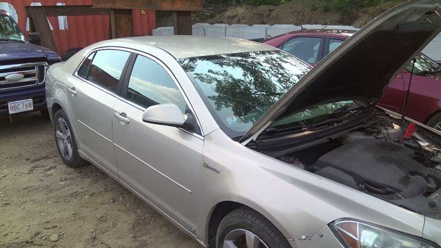 2009 Chevrolet Malibu GOLD Photo 13