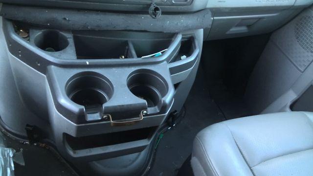 2009 Ford F-250 WHITE Photo 5