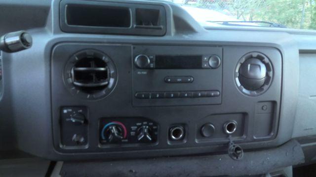 2009 Ford F-250 WHITE Photo 6