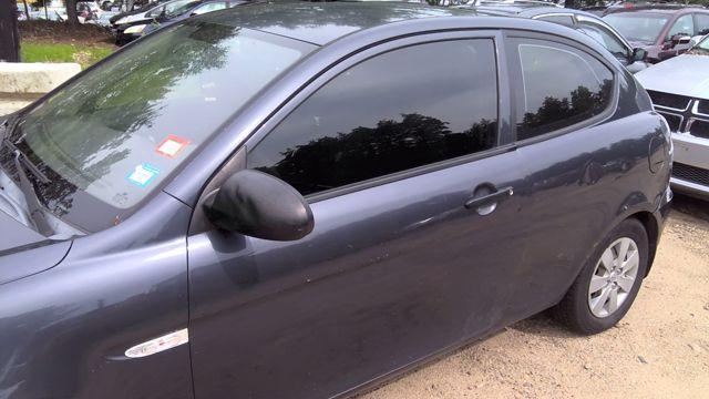 2009 Hyundai Accent GRAY Photo 2