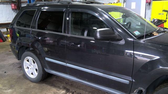 2009 Jeep Grand Cherokee BLACK Photo 8