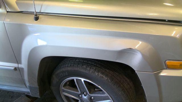 2009 Jeep Patriot GOLD Photo 4