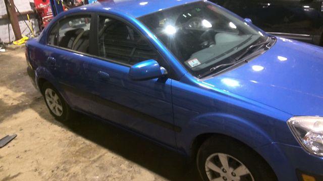2009 Kia Rio BLUE Photo 8