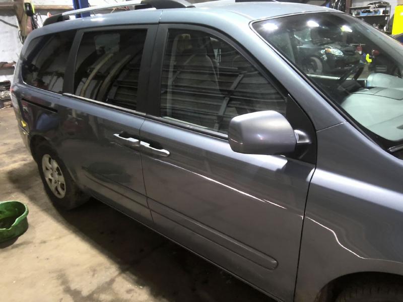 2009 Kia Sedona GRAY Photo 15
