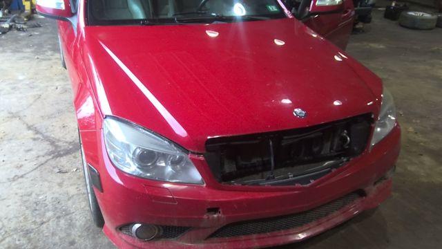 2009 Mercedes-Benz C-Class RED Photo 8
