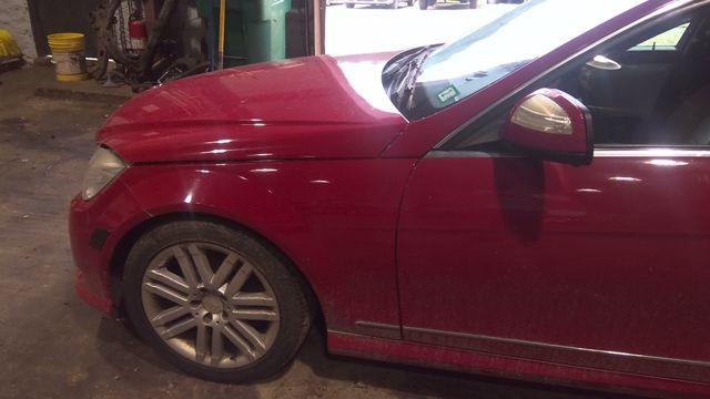 2009 Mercedes-Benz C-Class RED Photo 14