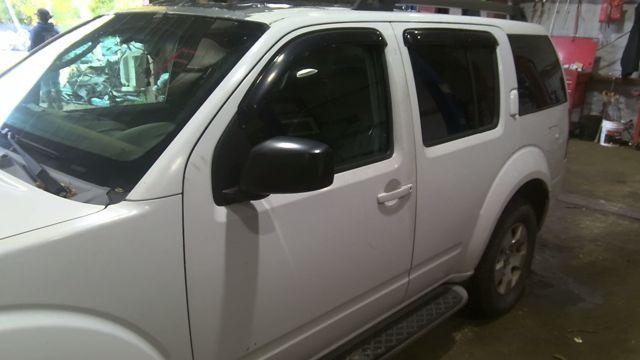 2009 Nissan Pathfinder WHITE Photo 4