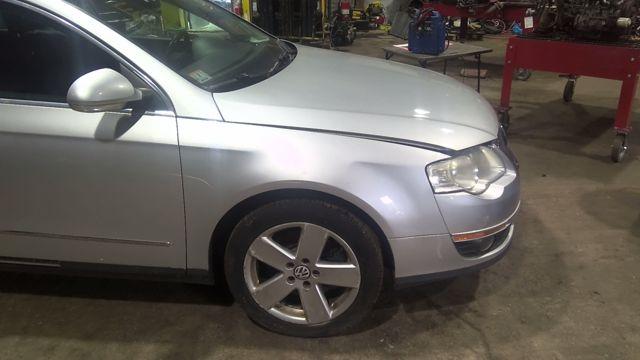 2009 Volkswagen Passat SILVER Photo 9