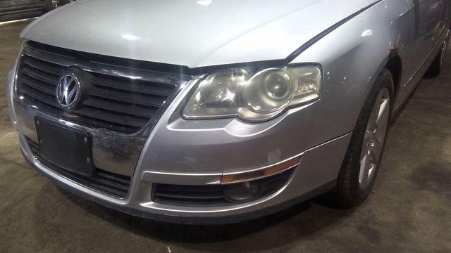 2009 Volkswagen Passat SILVER Photo 14