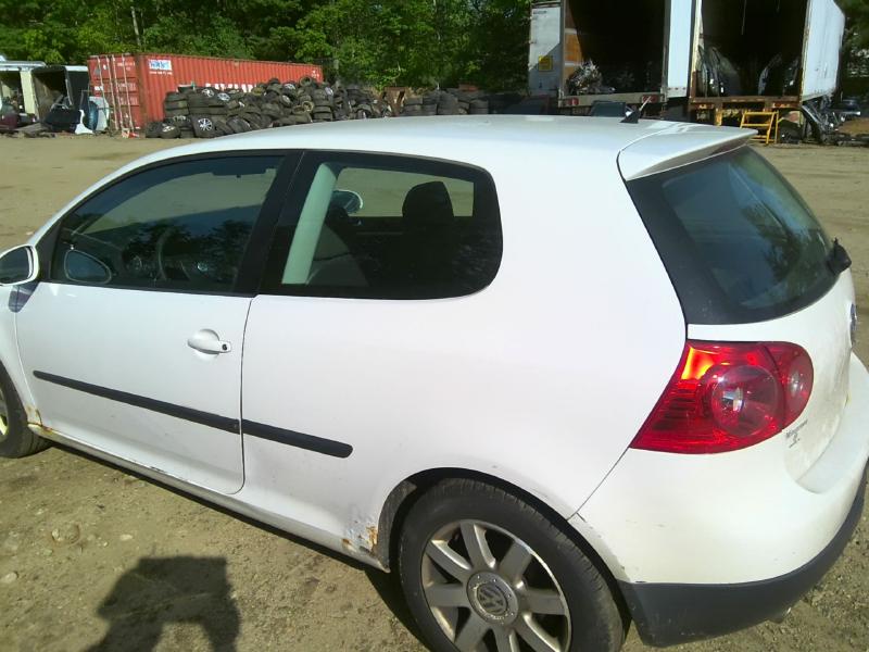 2009 Volkswagen Rabbit Photo 14