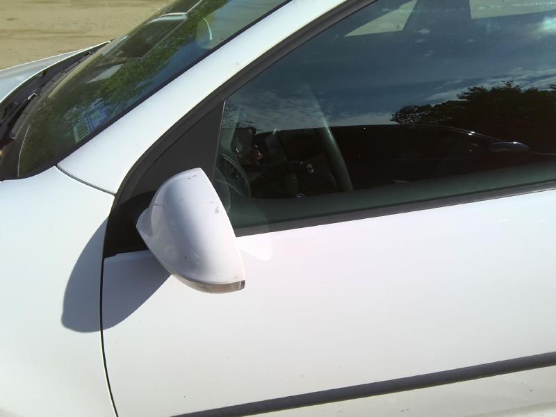 2009 Volkswagen Rabbit Photo 2