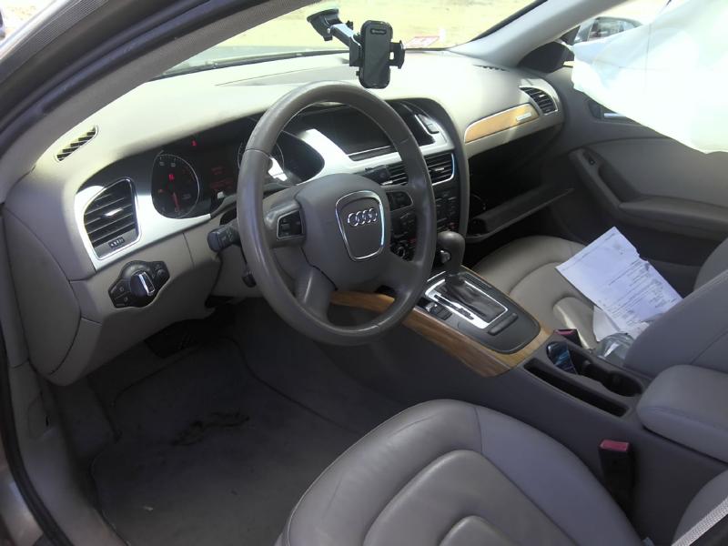 2010 Audi A4 GOLD Photo 9