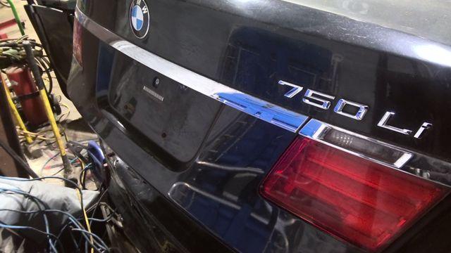 2010 BMW 750i BLACK Photo 4