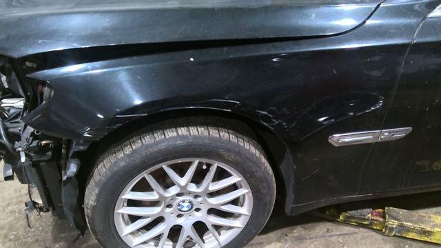 2010 BMW 750i BLACK Photo 11