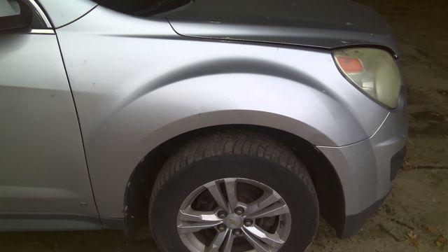 2010 Chevrolet Equinox SILVER Photo 2