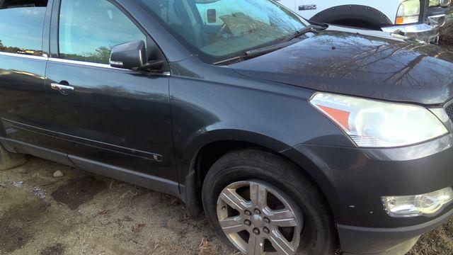 2010 Chevrolet Traverse BLUE Photo 7