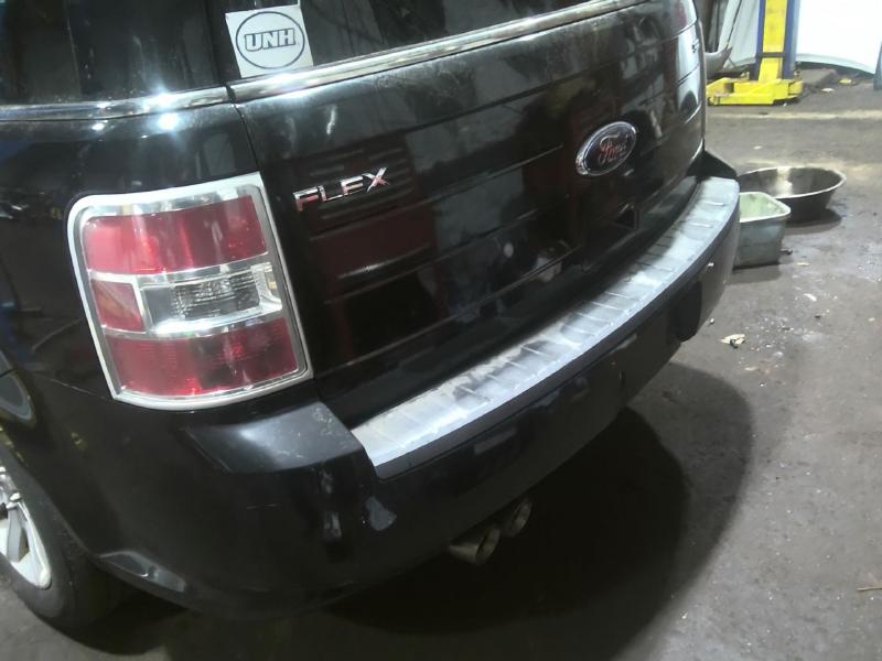 2010 Ford Ford Flex BLACK Photo 2