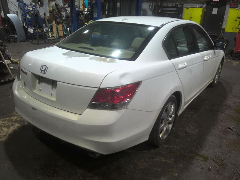 2010 Honda Accord WHITE Photo 9