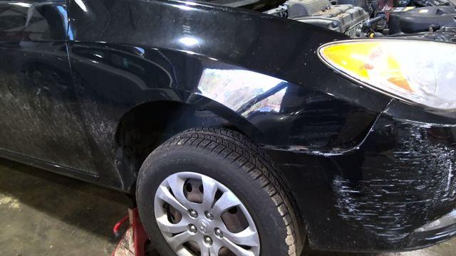 2010 Hyundai Elantra BLACK Photo 4