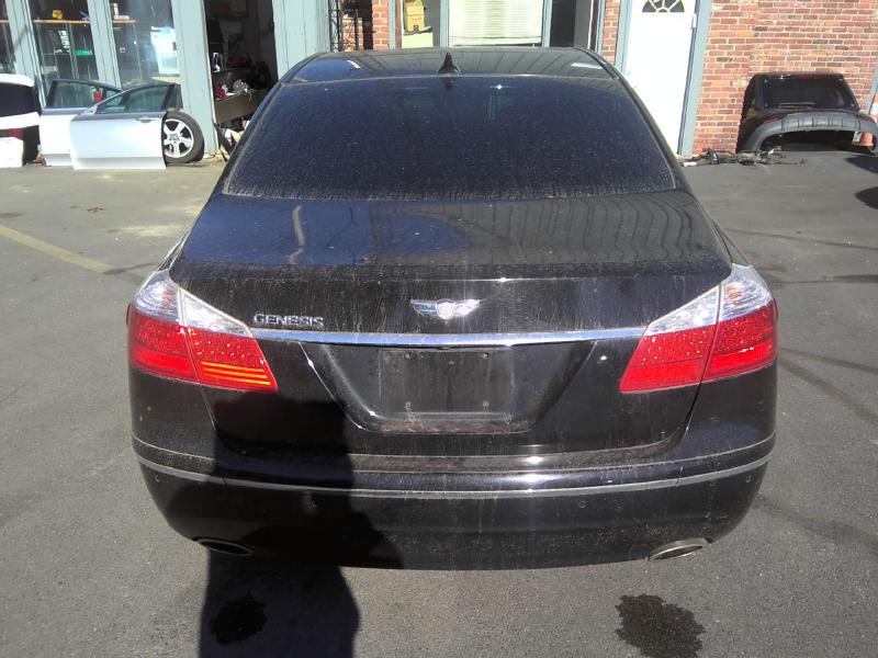 2010 Hyundai Genesis BLACK Photo 5