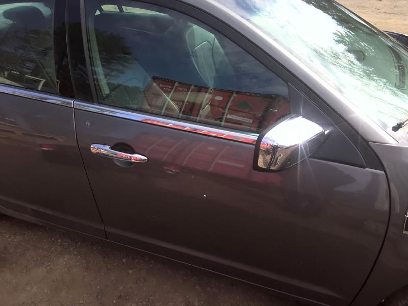 2010 Lincoln MKZ  Photo 15