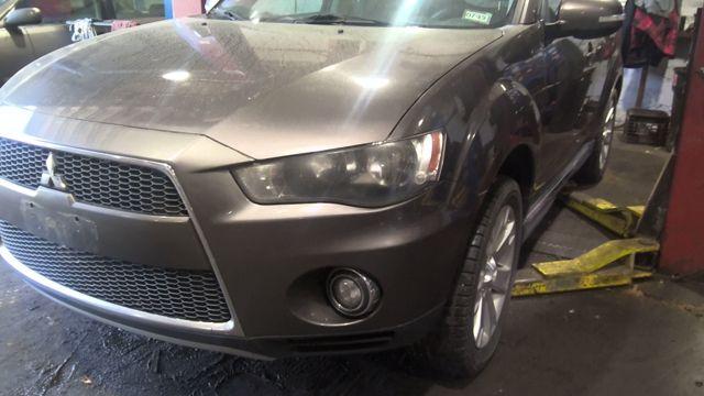 2010 Mitsubishi Outlander GRAY Photo 10