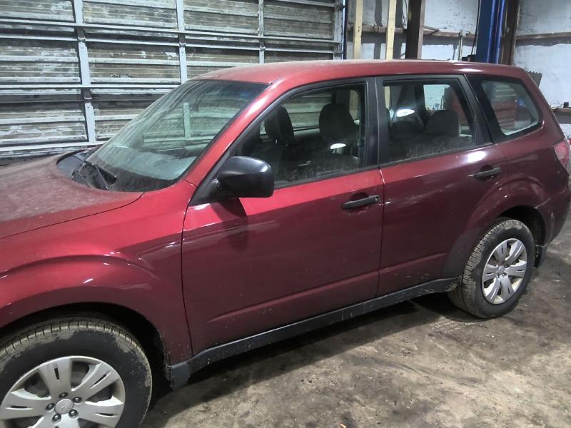 2010 Subaru Forester RED Photo 9