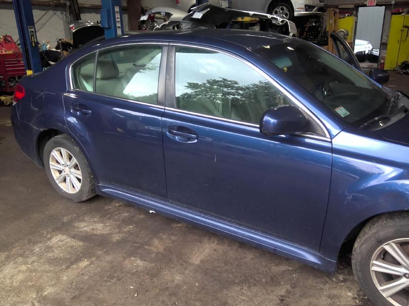 2010 Subaru Legacy BLUE Photo 2