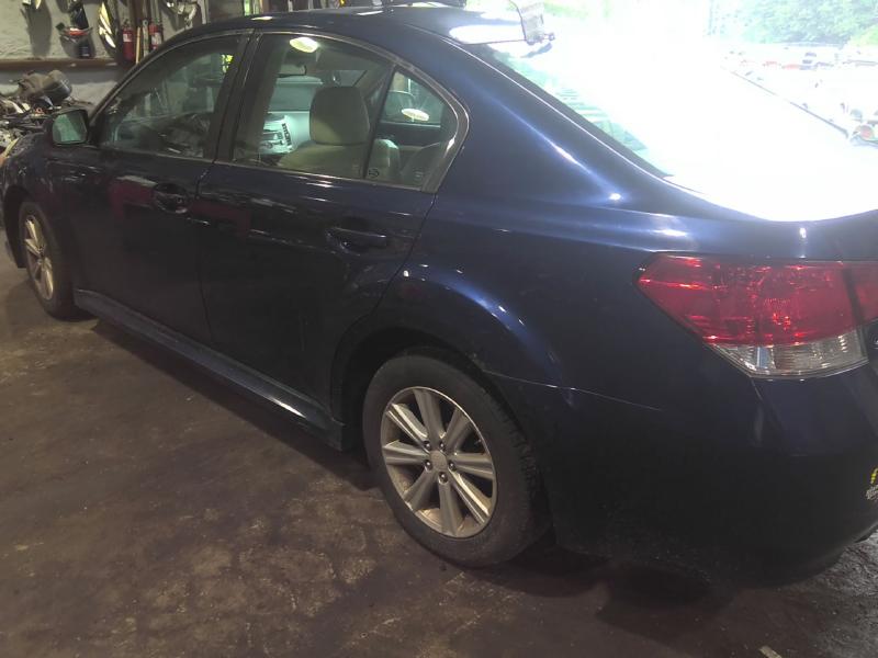 2010 Subaru Legacy BLUE Photo 9