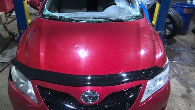 2010 Toyota Camry RED Photo 5