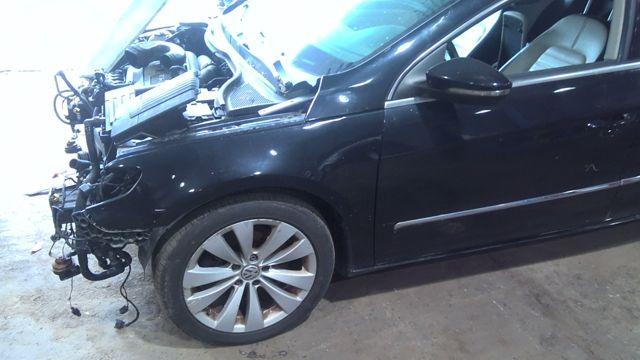 2010 Volkswagen CC BLACK Photo 3
