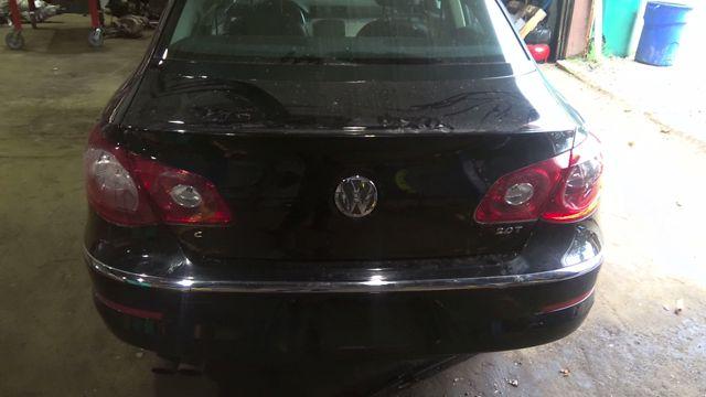 2010 Volkswagen CC BLACK Photo 11