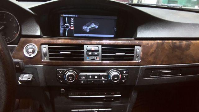 2011 BMW 328i WHITE Photo 2