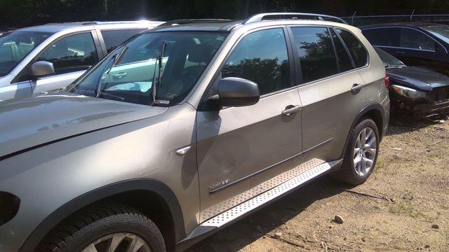 2011 BMW X5 GOLD Photo 9